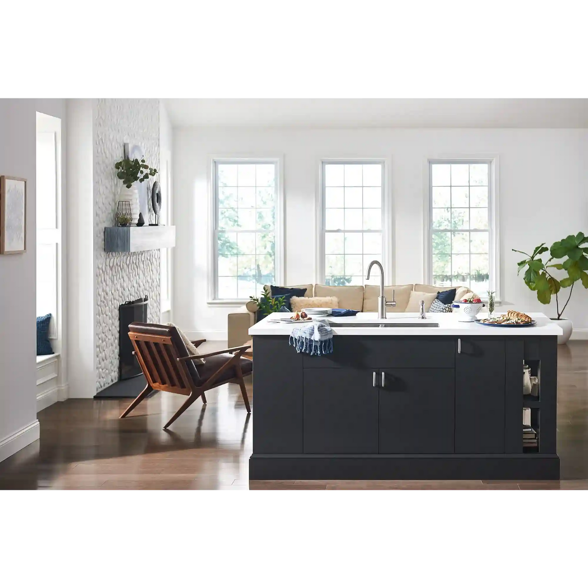Sombra One-Handle Kitchen Faucet