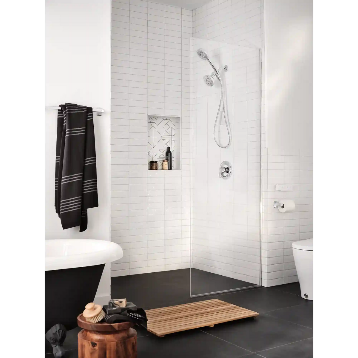 Hydro Energetix Eight-Function 4.75" Diameter Spray Head Standard with Handshower
