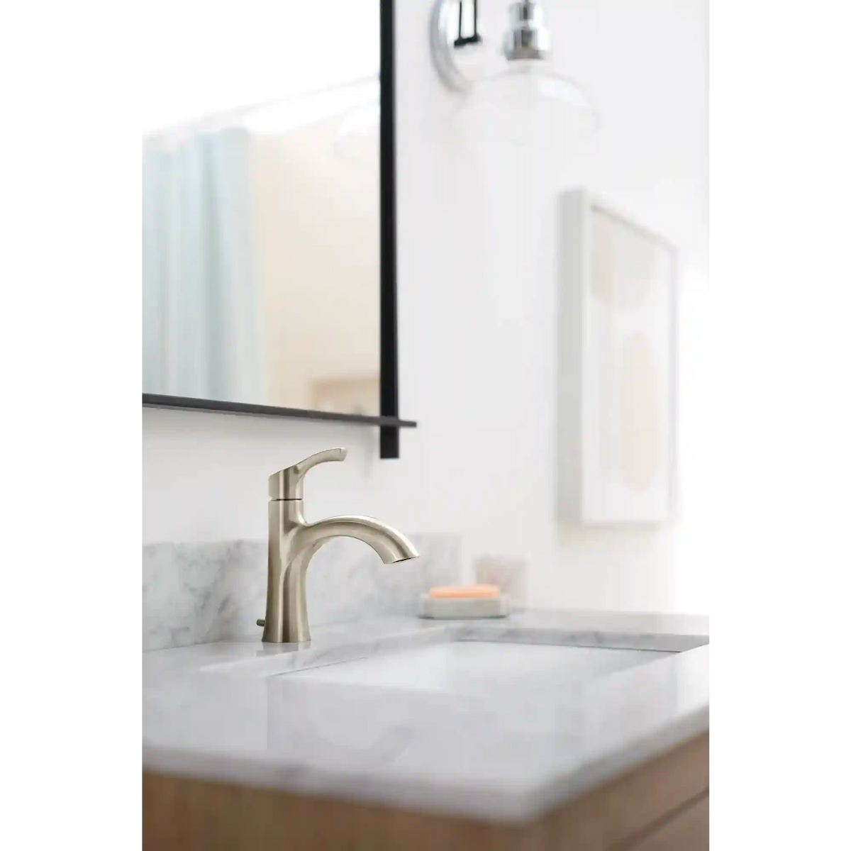 Ash One-handle Bathroom Sink Faucet