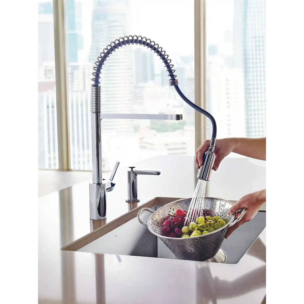 Align One-Handle Pre-Rinse Spring Pulldown Kitchen Faucet