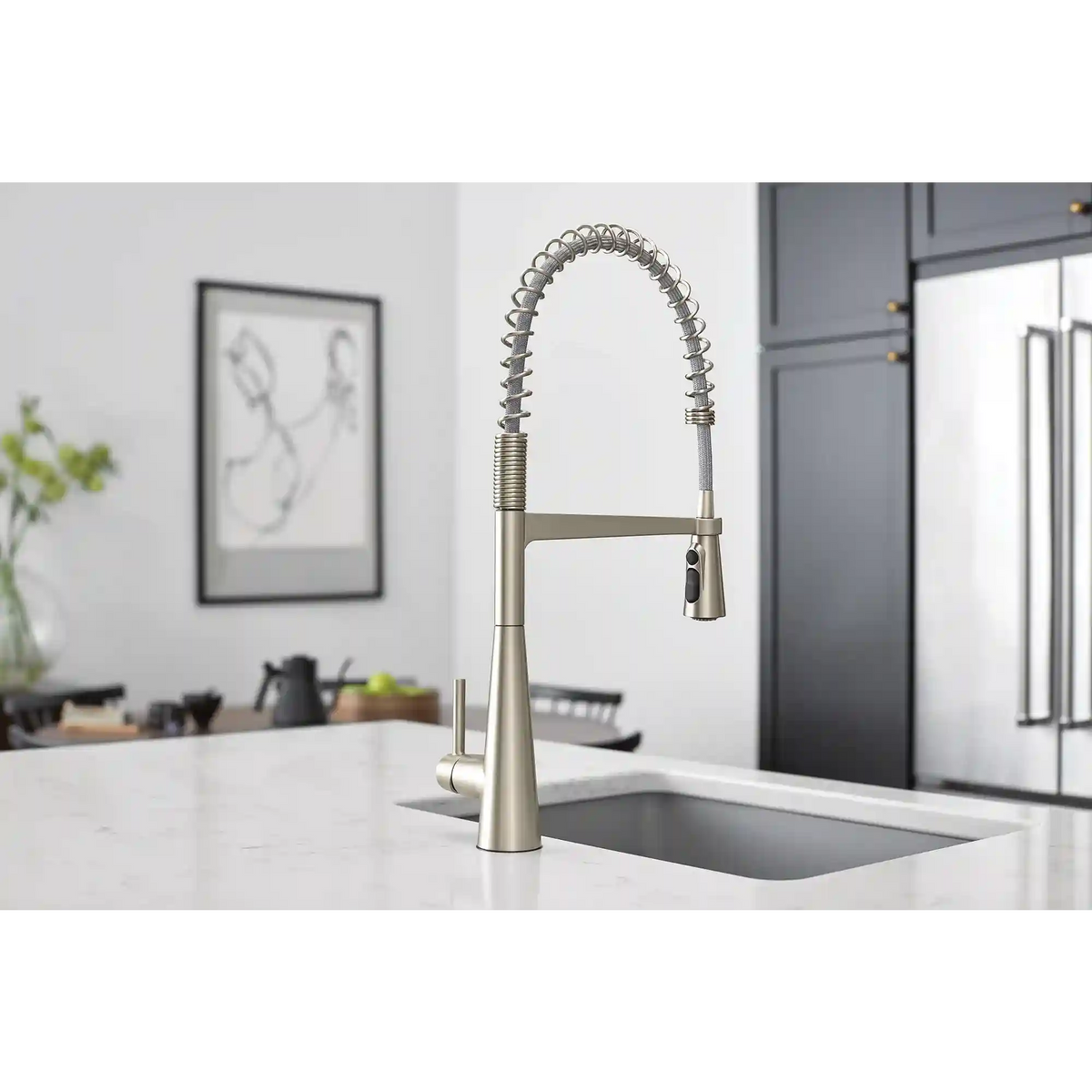 Sleek One-Handle Pre-Rinse Spring Pulldown Kitchen Faucet