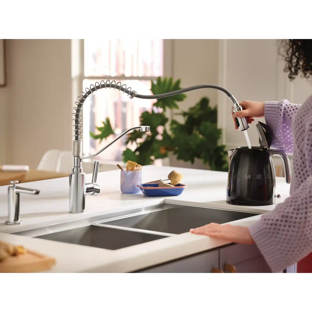 Genta LX One-Handle High Arc Pulldown Kitchen Faucet
