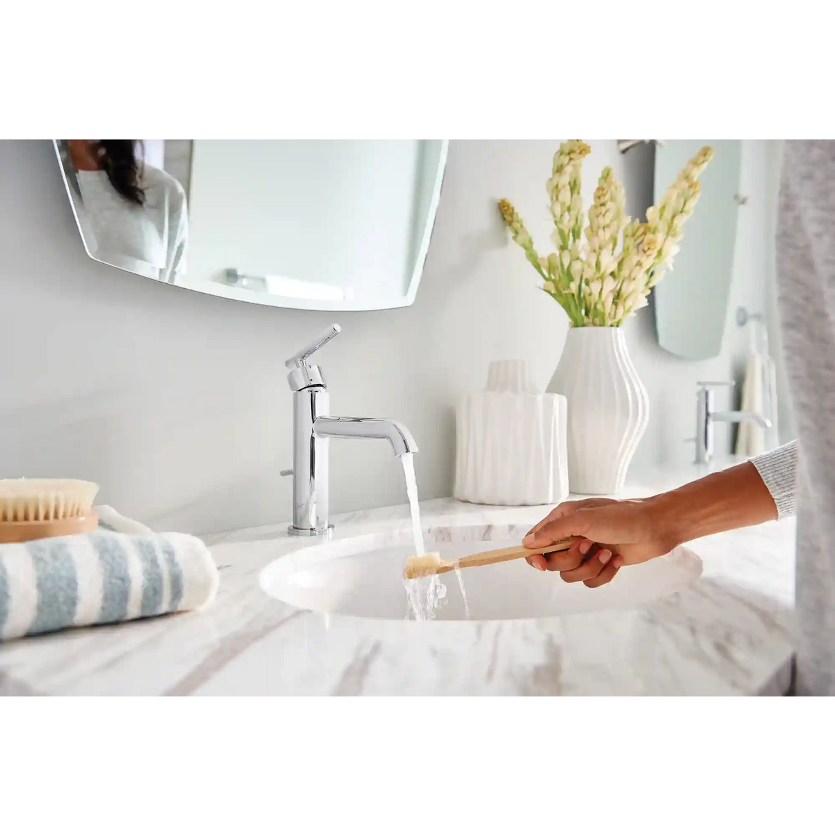 Gibson One-Handle High Arc Bathroom Faucet