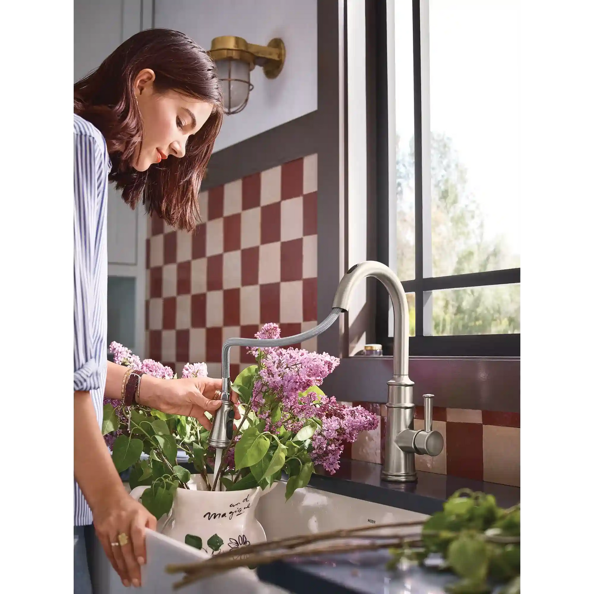 Belfield Smart Faucet Voice Control One-Handle High Arc Pulldown Kitchen Faucet