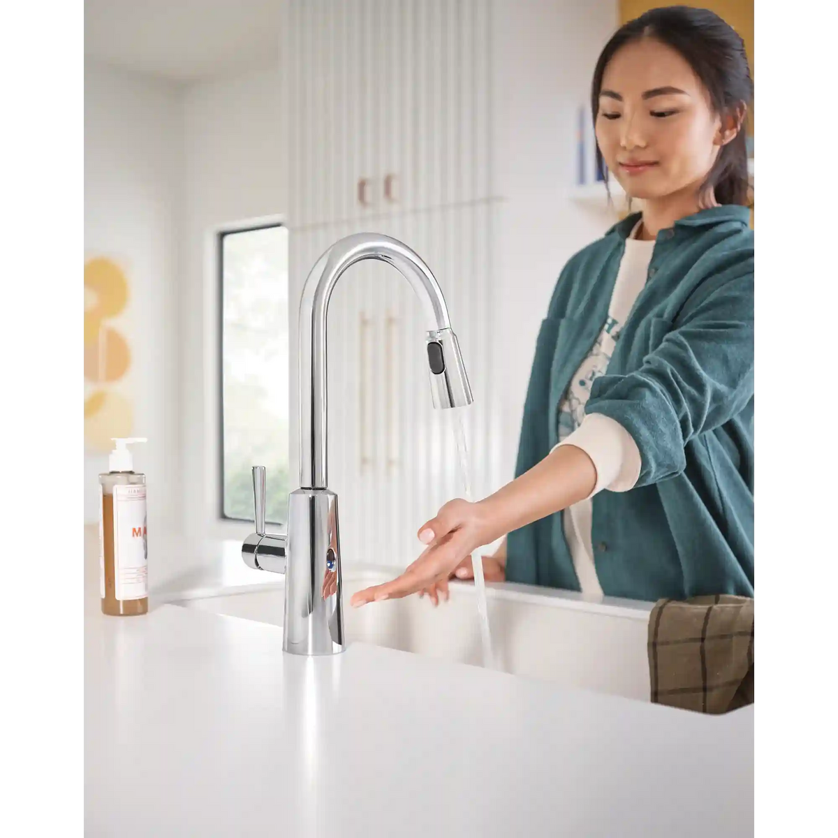Riley MotionSense Wave One-Handle High Arc Pulldown Kitchen Faucet