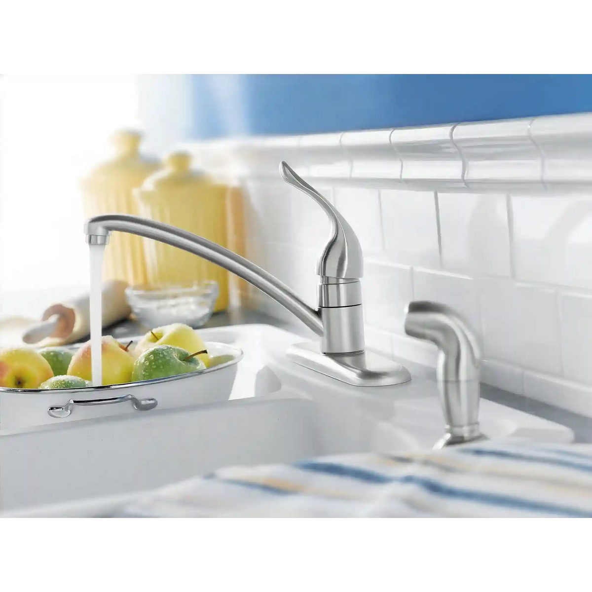 Chateau One-Handle Low Arc Kitchen Faucet