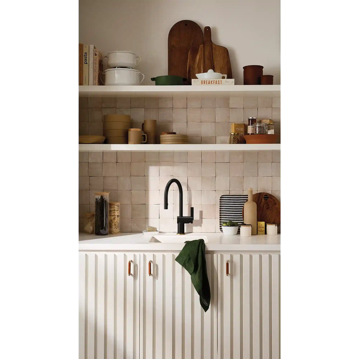 Cia One-Handle High Arc Pulldown Kitchen Faucet