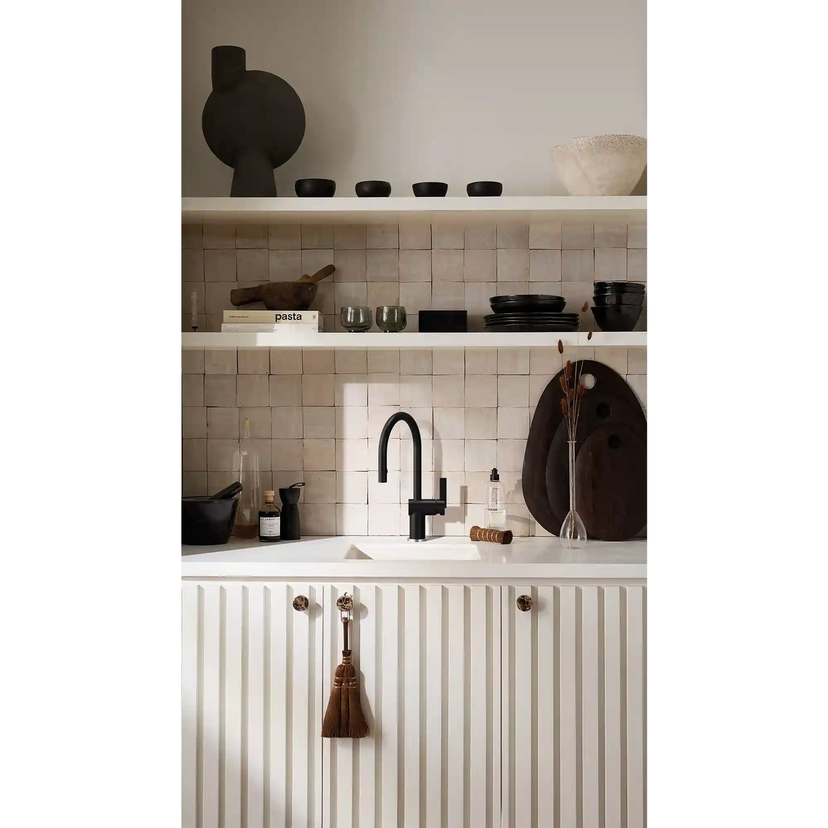 Cia One-Handle High Arc Pulldown Kitchen Faucet