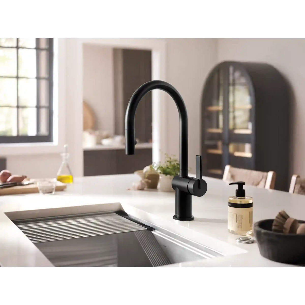 Cia One-Handle High Arc Pulldown Kitchen Faucet