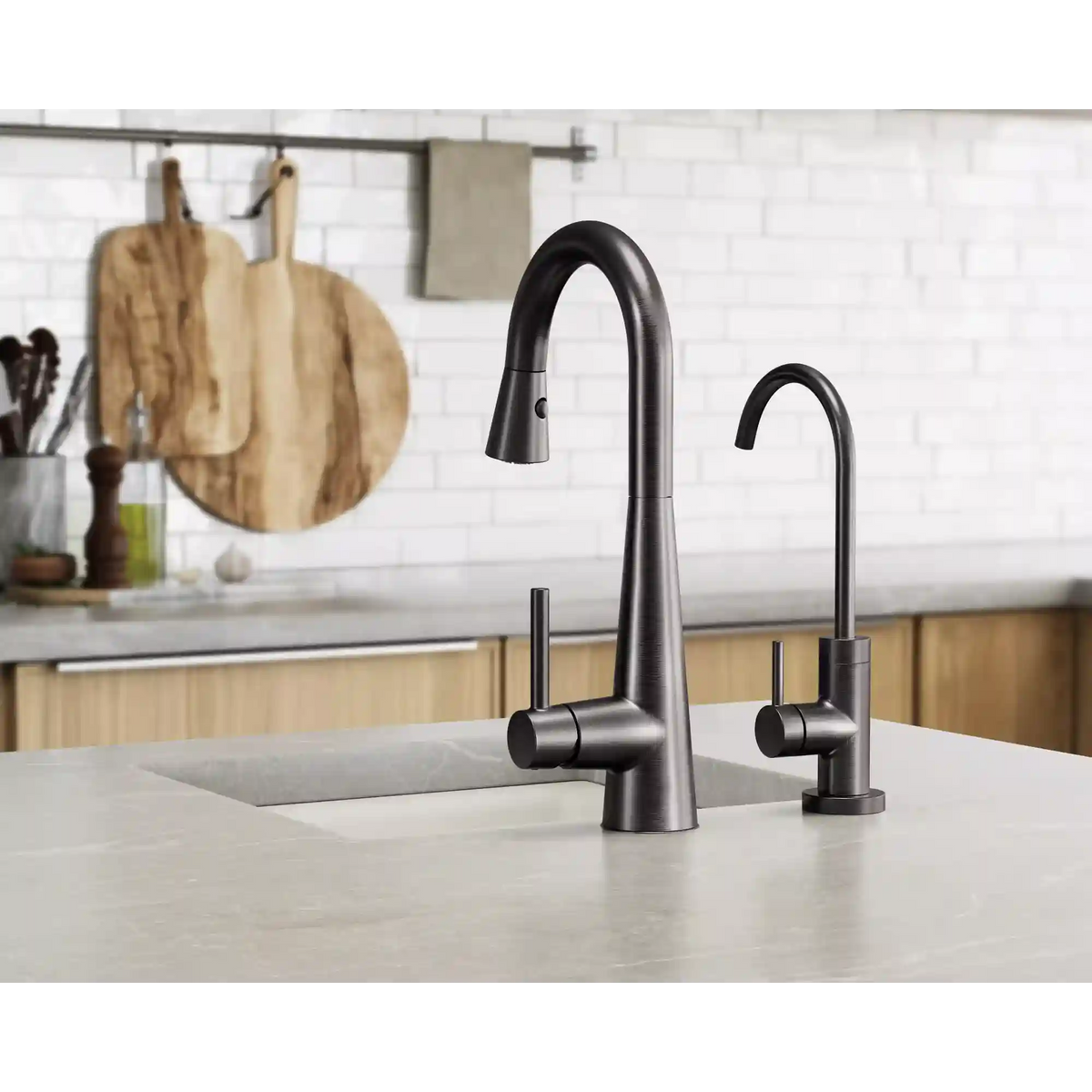 Sleek One-Handle Pulldown Bar Faucet