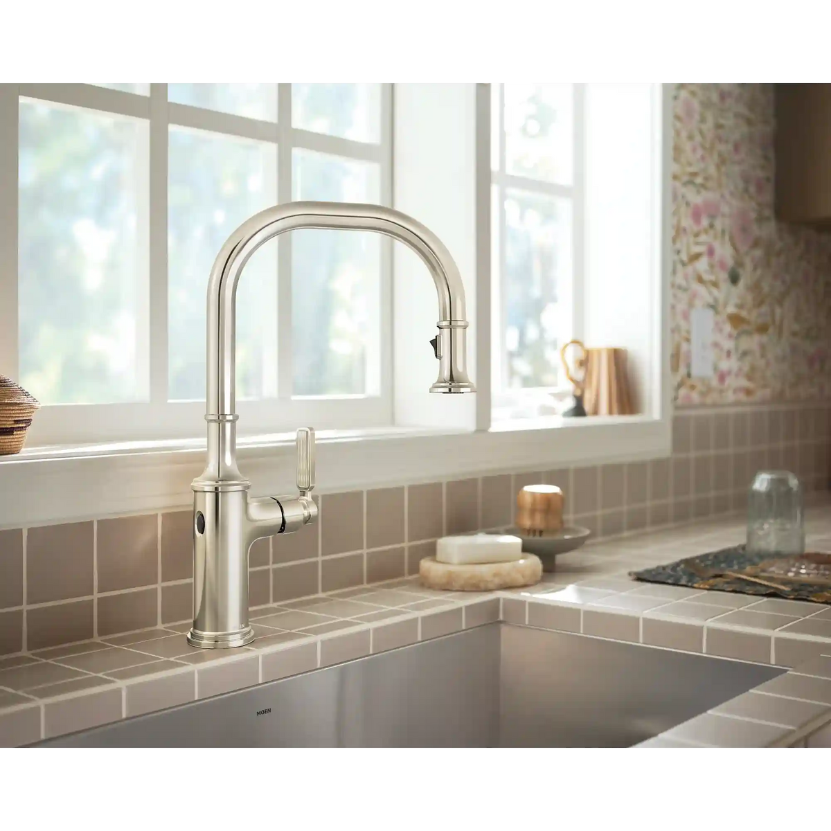 Smyth MotionSense Wave Touchless One-Handle Pulldown Kitchen Faucet