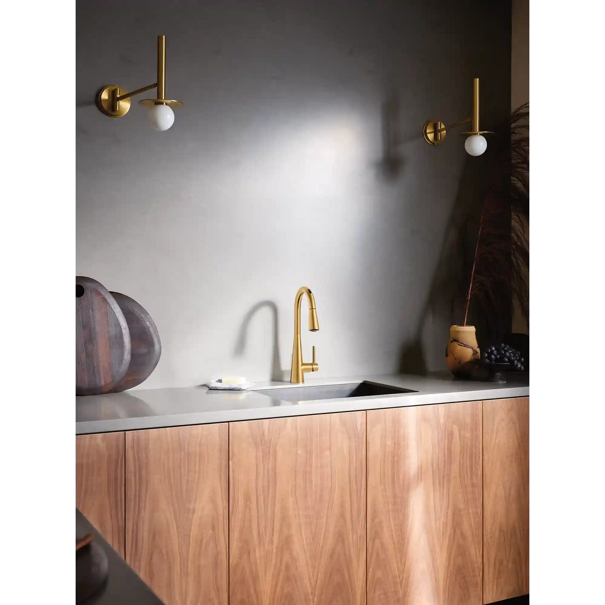 Sleek Smart Faucet Voice Control One-Handle High Arc Pulldown Kitchen Faucet
