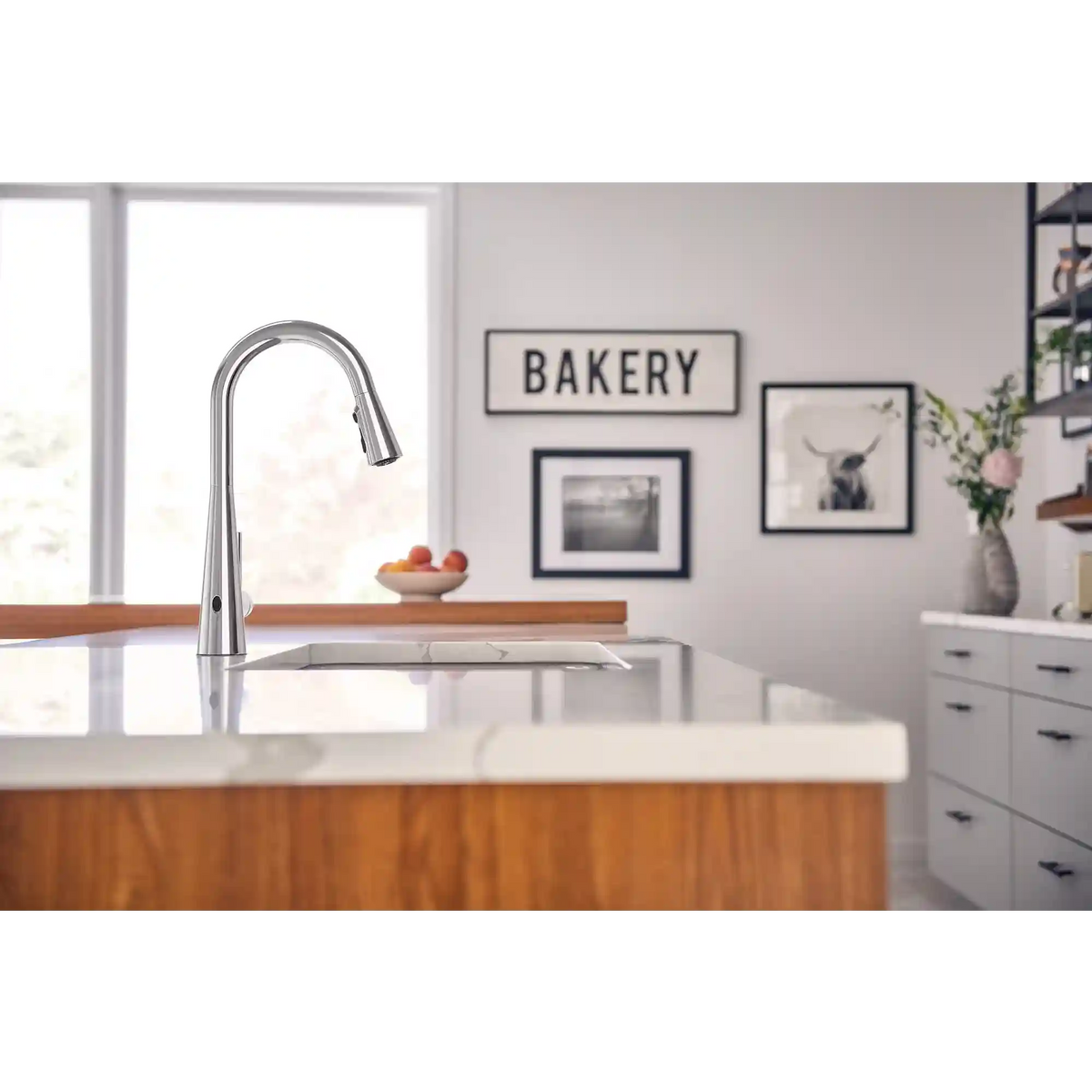 Sleek MotionSense Wave One-Handle High Arc Single Sensor Pulldown Kitchen Faucet