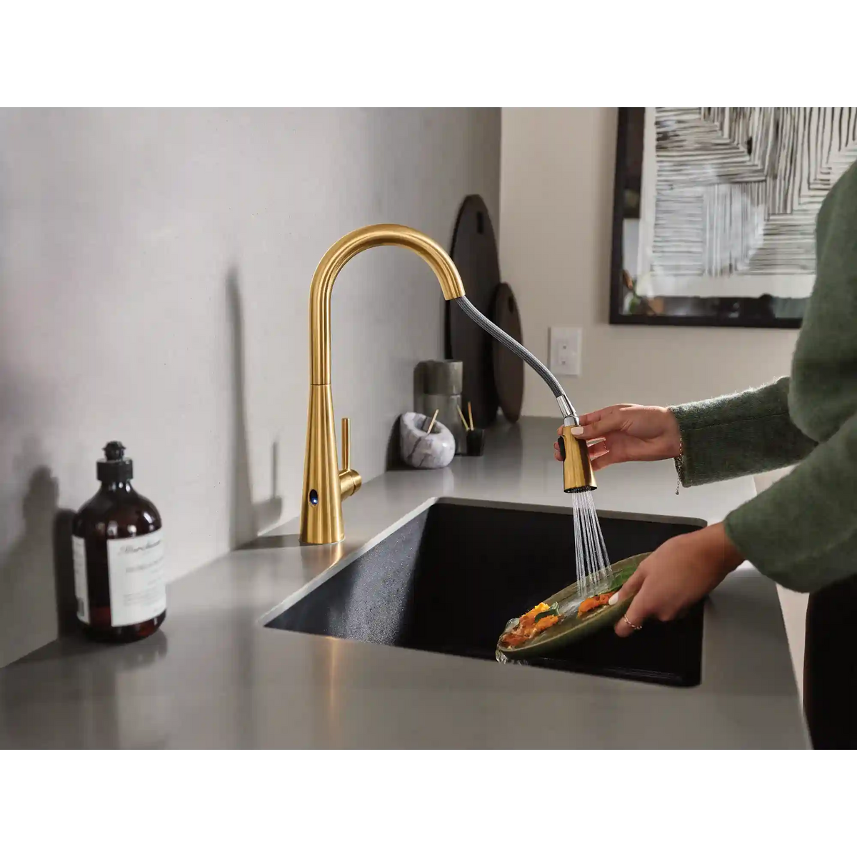 Sleek MotionSense Wave One-Handle High Arc Single Sensor Pulldown Kitchen Faucet