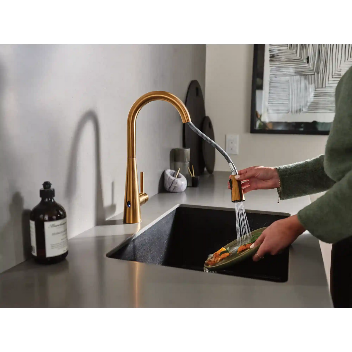 Sleek MotionSense Wave One-Handle High Arc Single Sensor Pulldown Kitchen Faucet