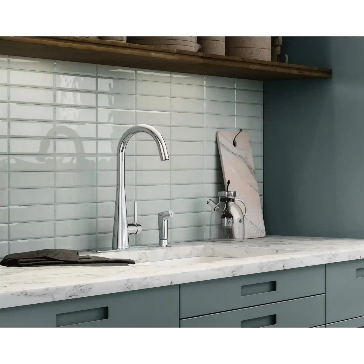 Sleek One-Handle High Arc Pulldown Kitchen Faucet