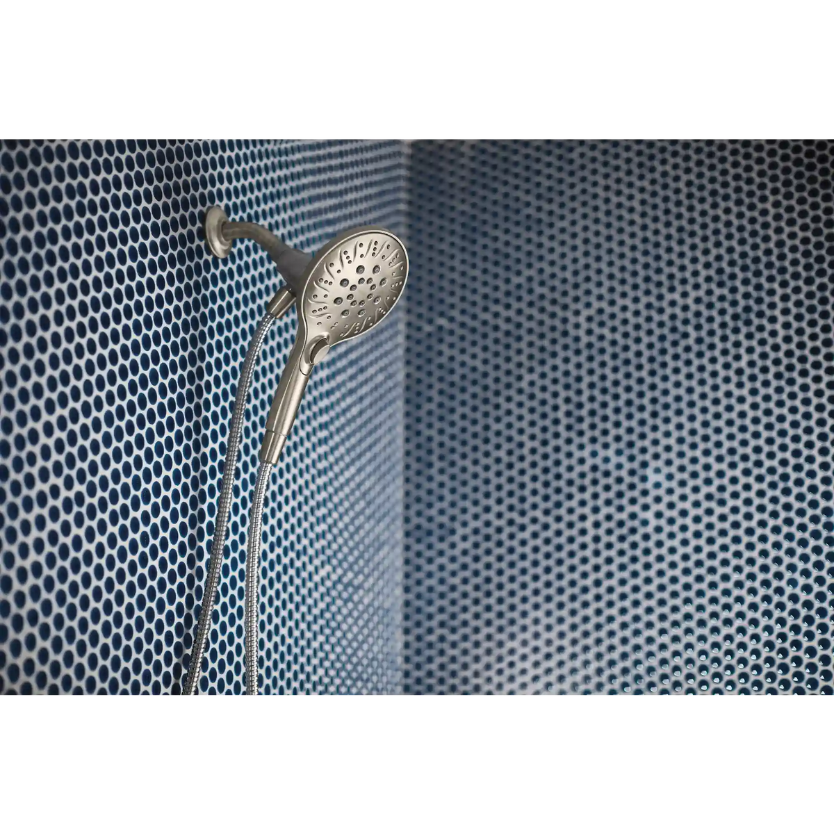 Attract(Tm) Shower Only with Magnetix