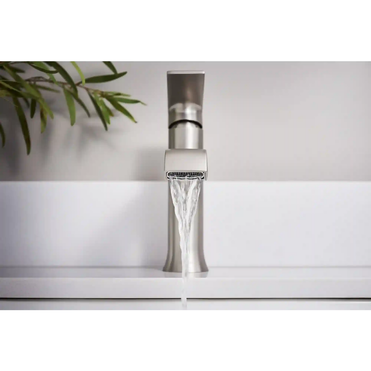 Genta Chrome one-handle bathroom faucet