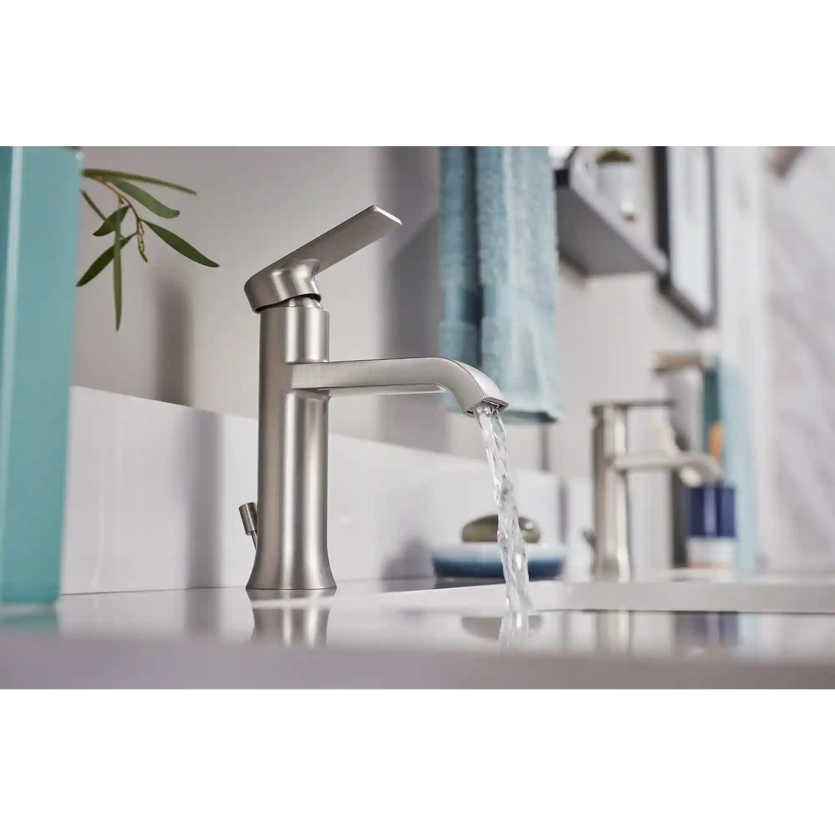 Genta Chrome one-handle bathroom faucet
