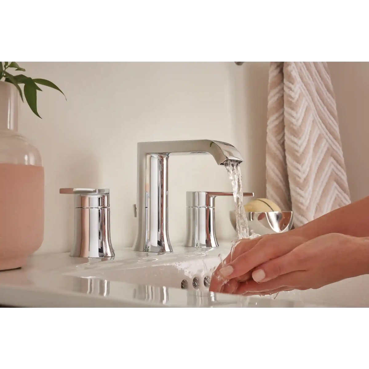 Genta Two-Handle Bathroom Faucet