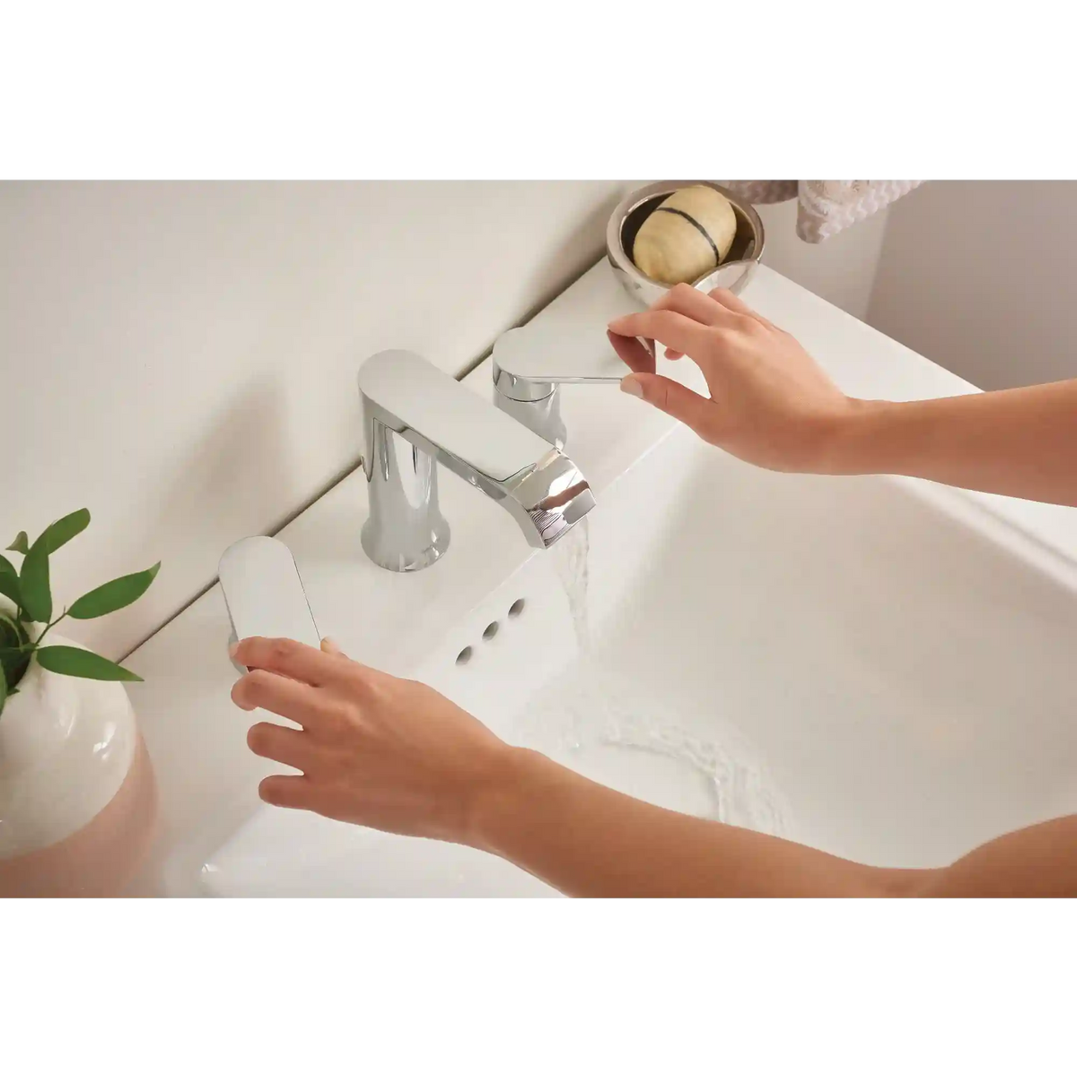 Genta Two-Handle Bathroom Faucet