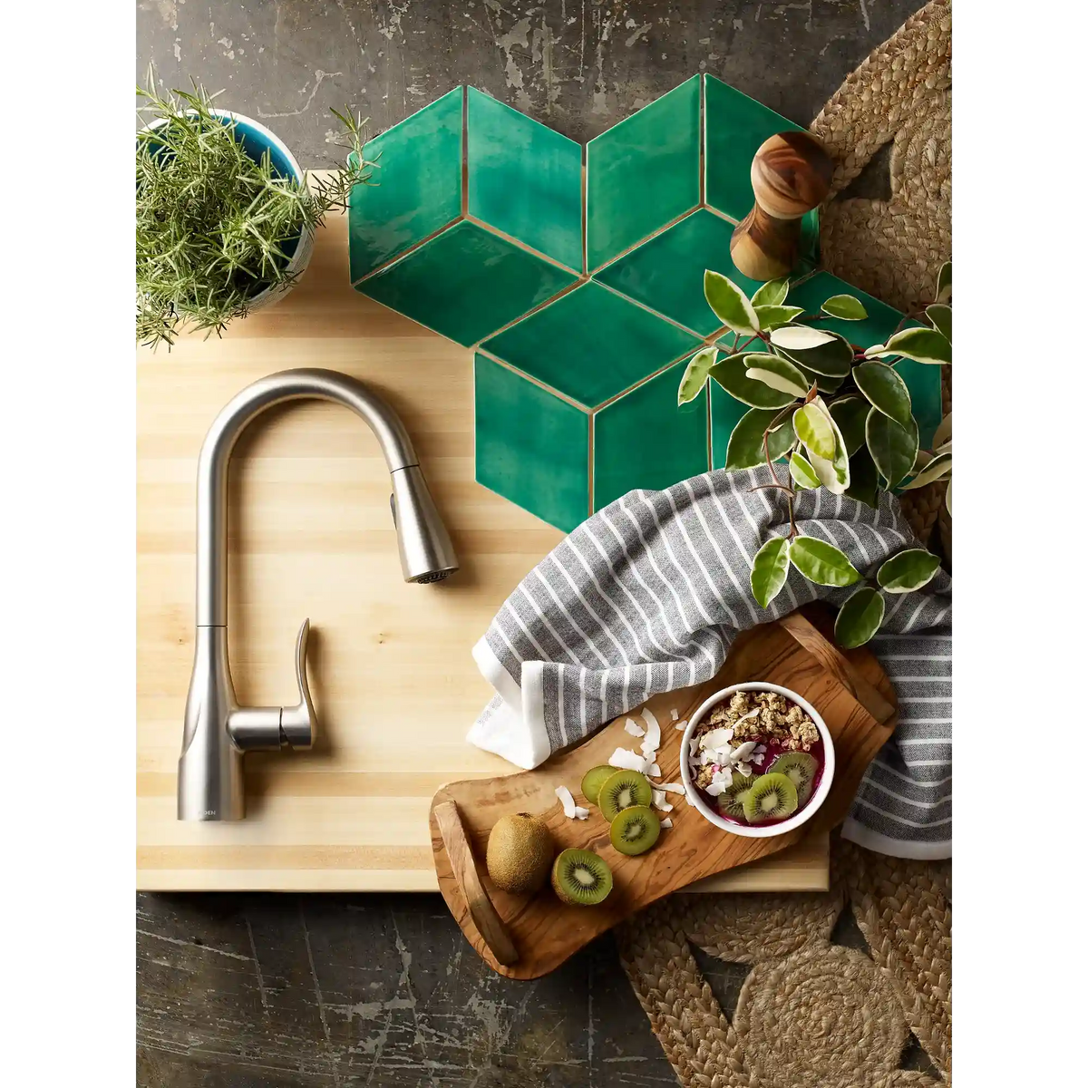 Arlo Hands Free Pulldown Kitchen Faucet