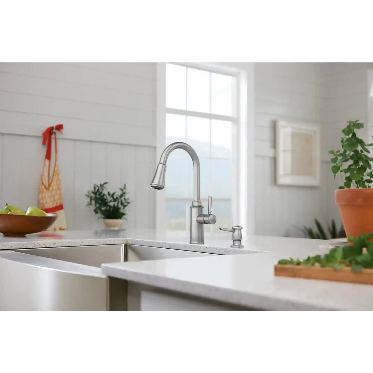 Zabelle One-Handle Pulldown Kitchen Faucet