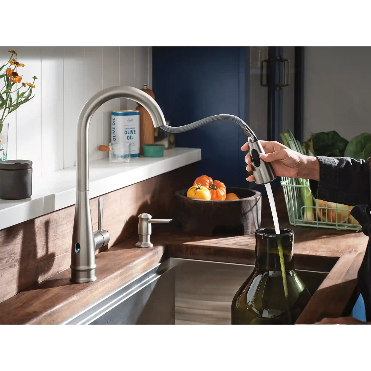 Birchfield One-Handle High Arc Pulldown Kitchen Faucet