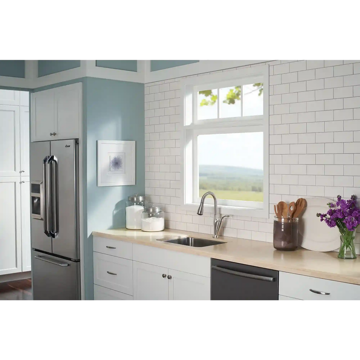 Solidad Matte black one-handle high arc pulldown kitchen faucet