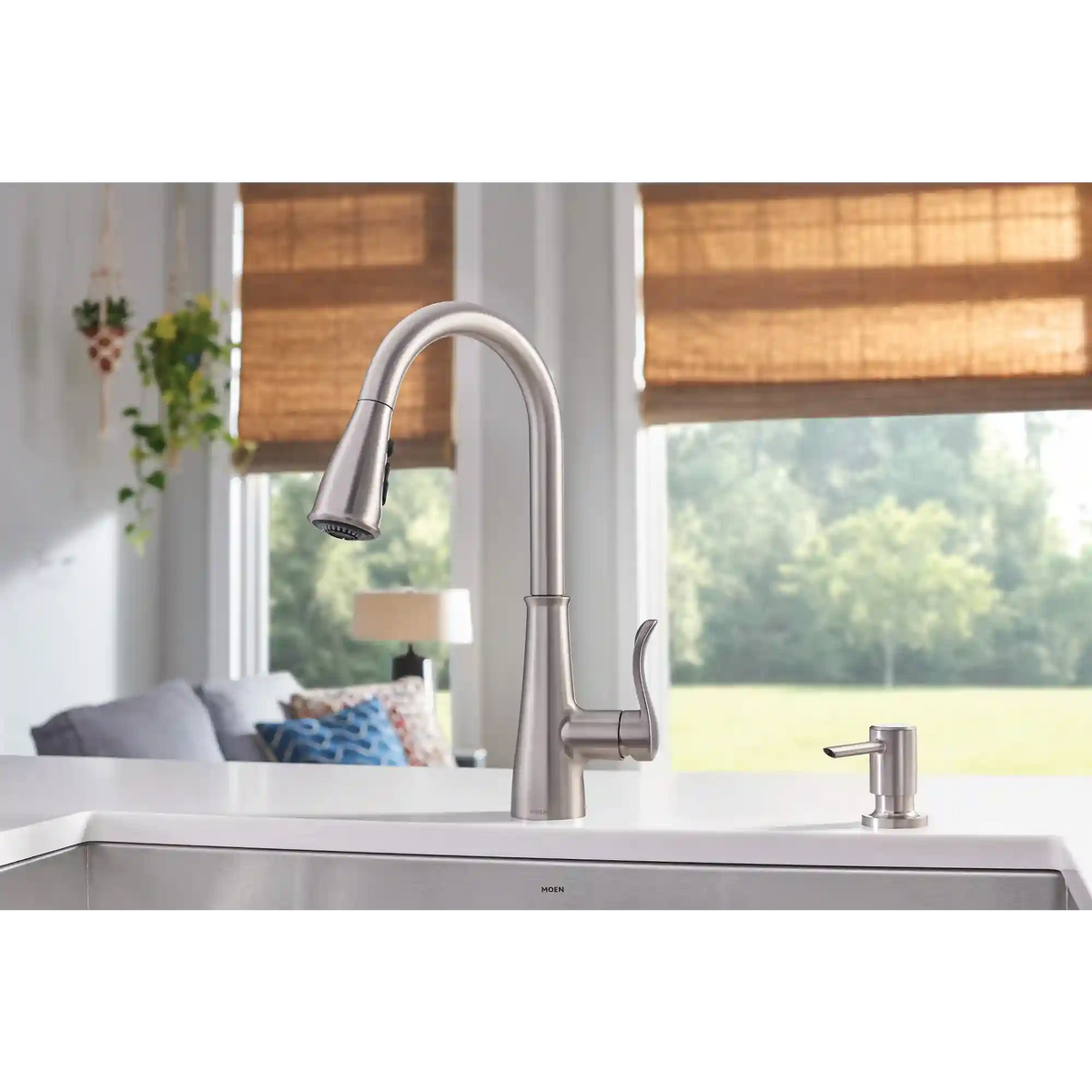 Hadley One-Handle Pulldown Kitchen Faucet
