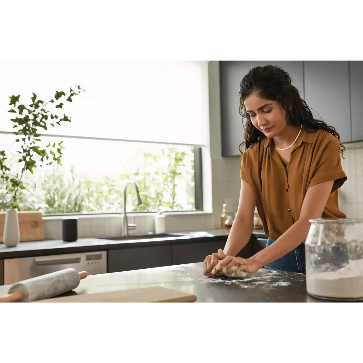 Zyla Smart Kitchen Faucet One-Handle Pulldown