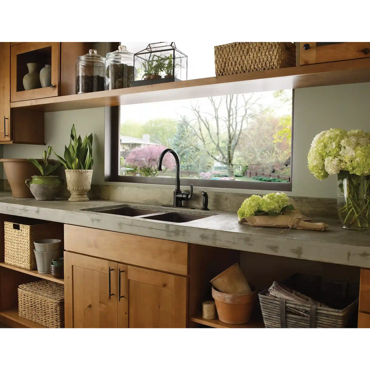 Bayhill One-Handle High Arc Kitchen Faucet