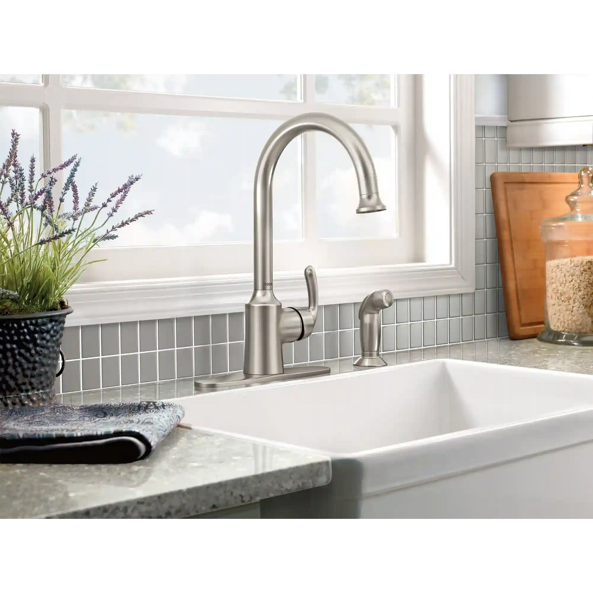 Bayhill One-Handle High Arc Kitchen Faucet
