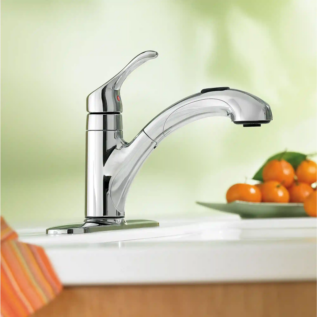 Renzo One-Handle Low Arc Pullout Kitchen Faucet
