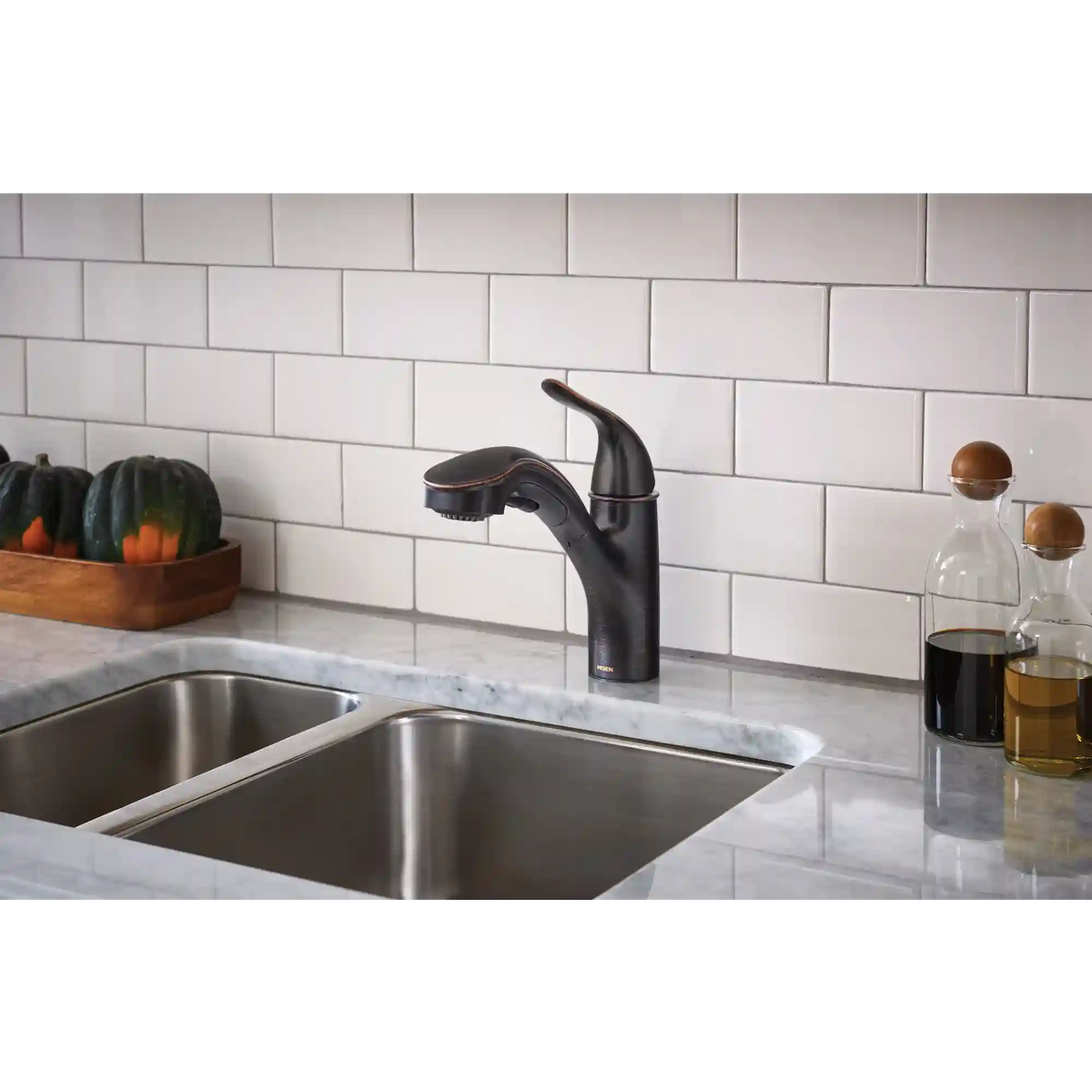 Brecklyn One-Handle Low Arc Pullout Kitchen Faucet