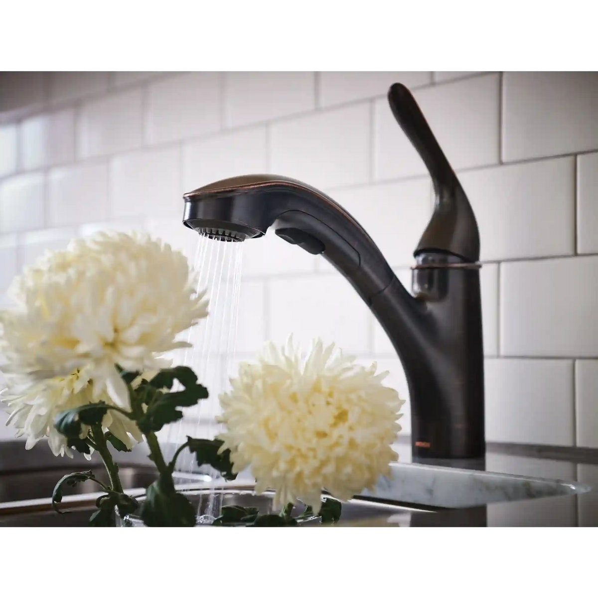 Brecklyn One-Handle Low Arc Pullout Kitchen Faucet