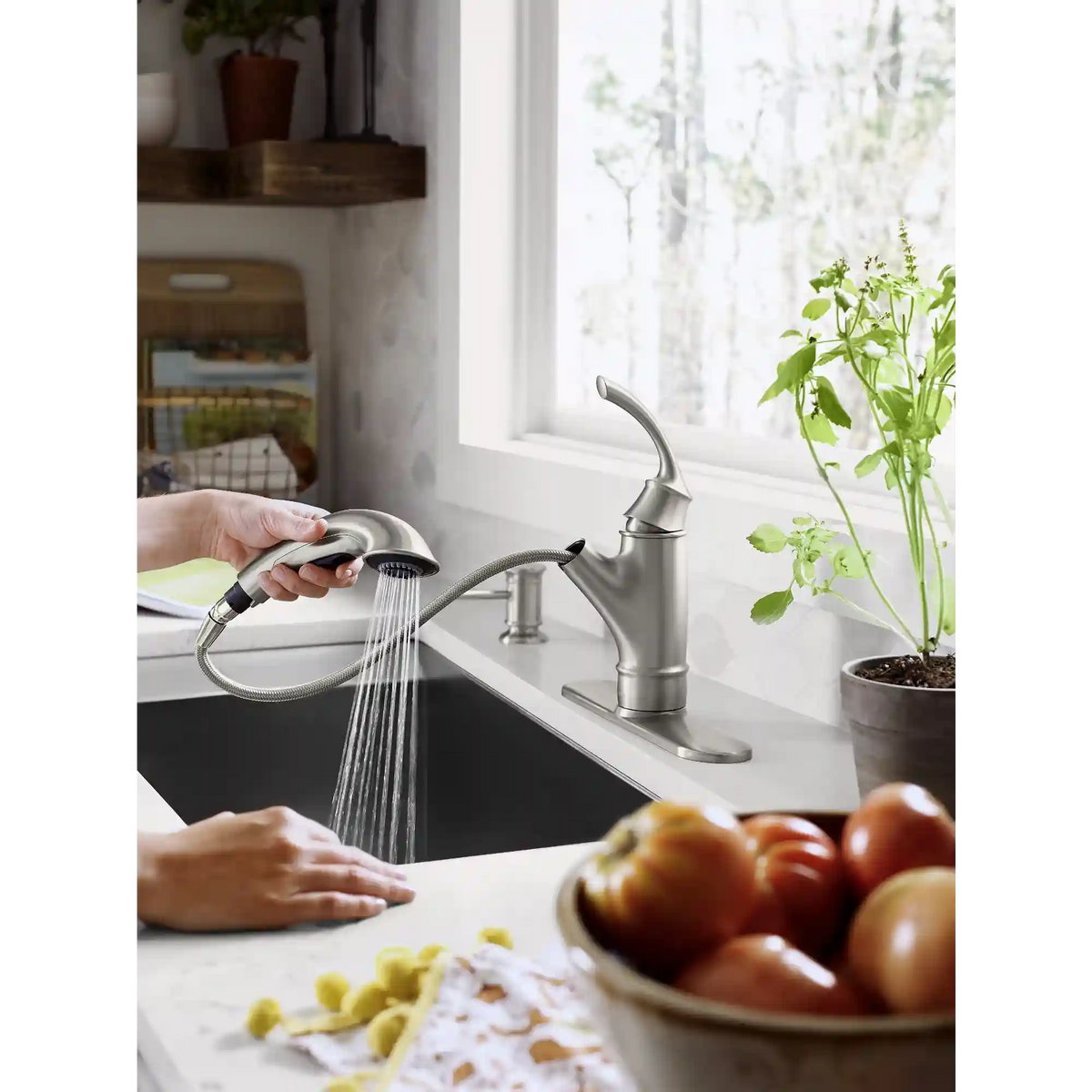 Marietta One-Handle Pullout Kitchen Faucet