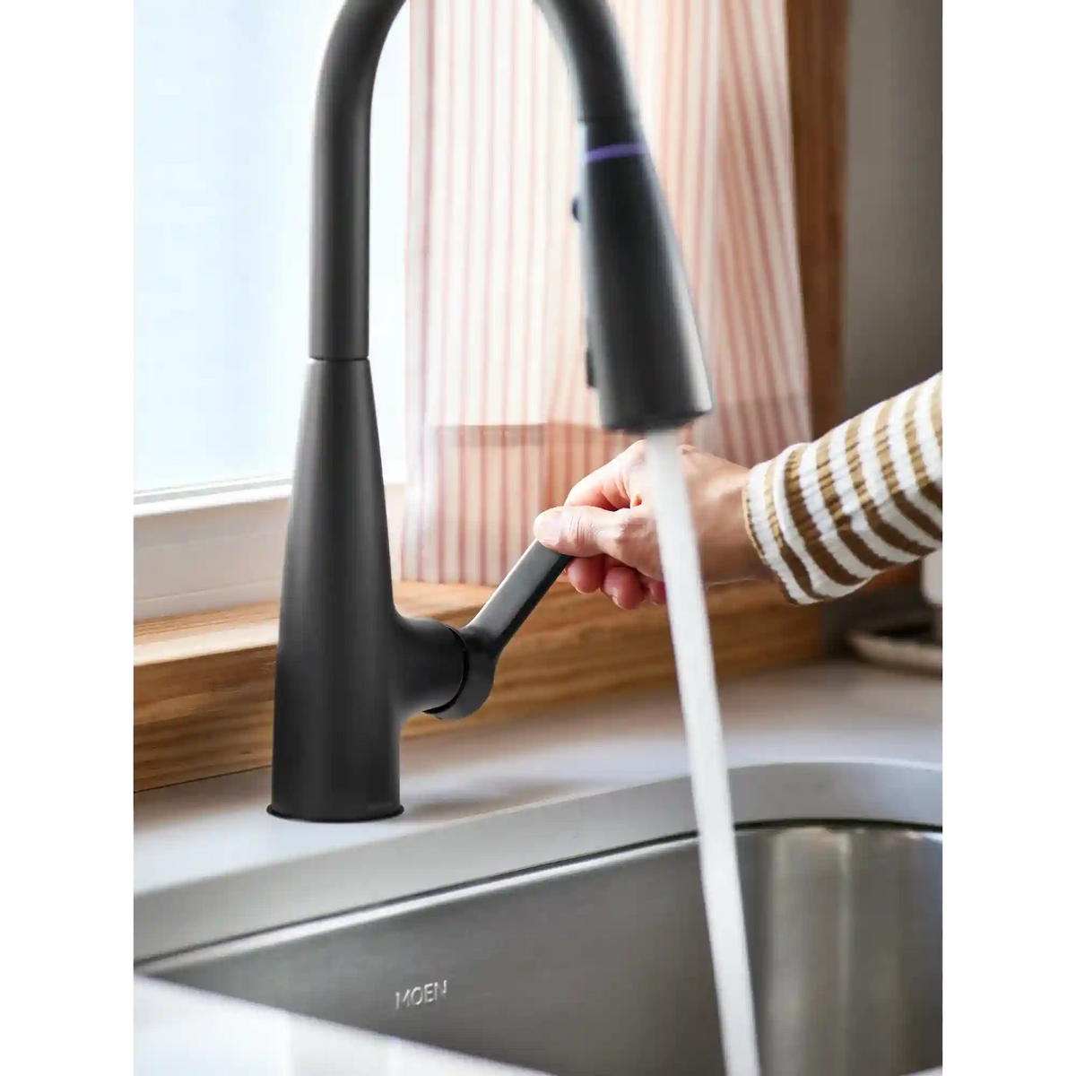 Haelyn One-Handle High Arc Pulldown Kitchen Faucet