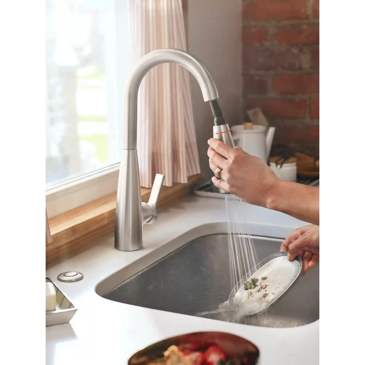 Haelyn One-Handle High Arc Pulldown Kitchen Faucet
