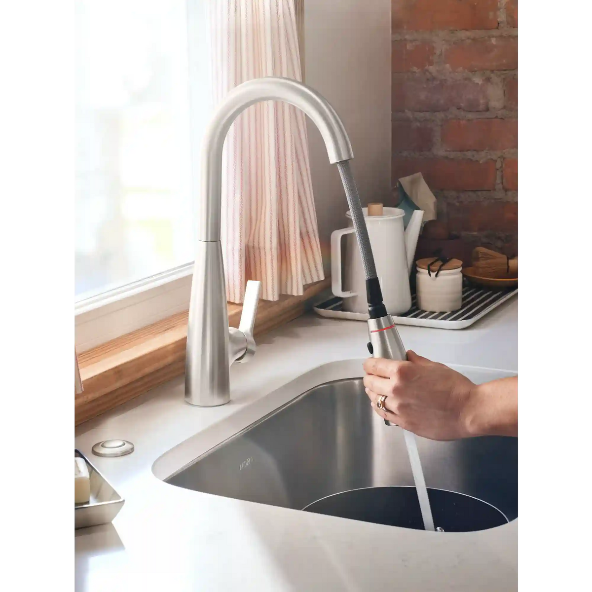 Haelyn One-Handle High Arc Pulldown Kitchen Faucet