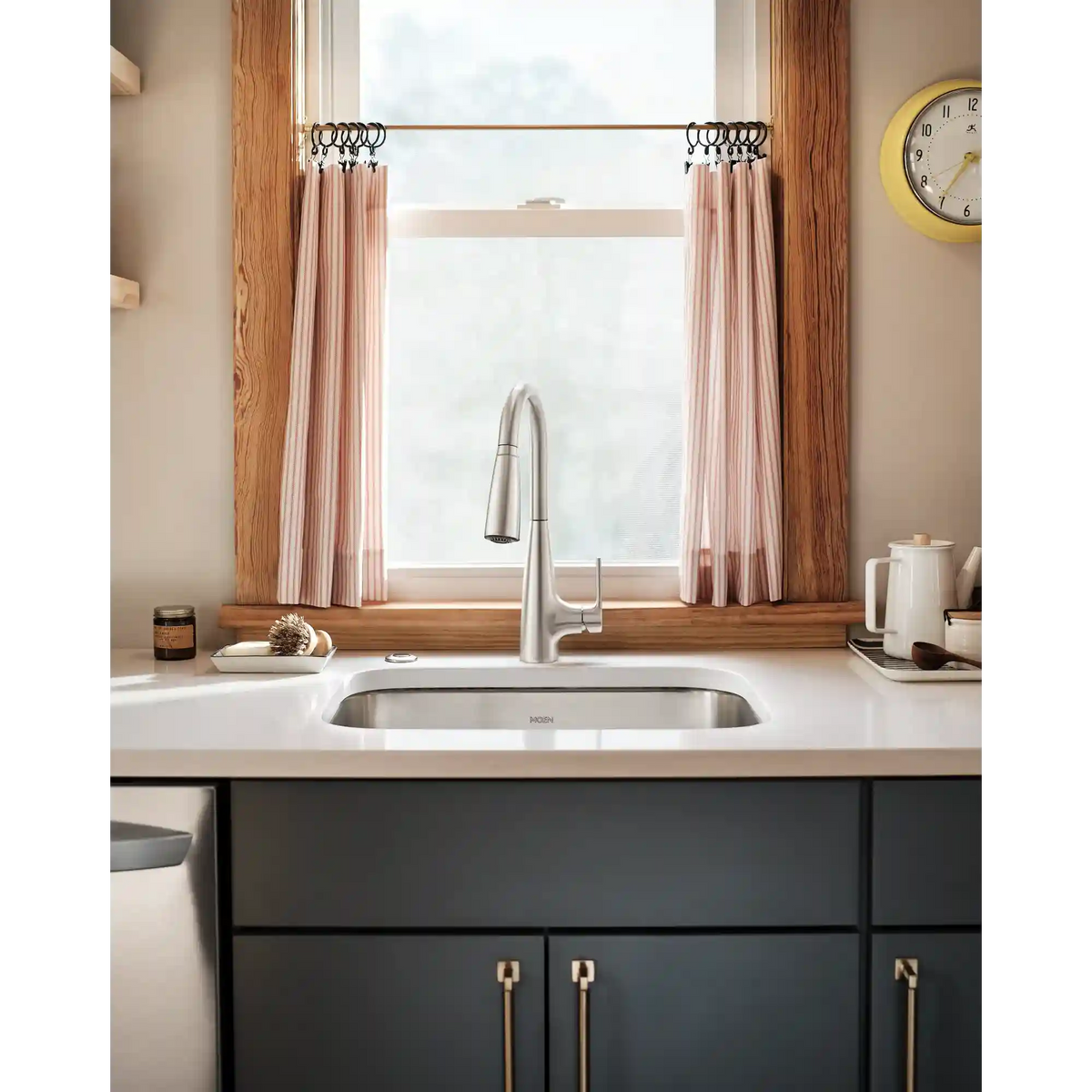 Haelyn One-Handle High Arc Pulldown Kitchen Faucet