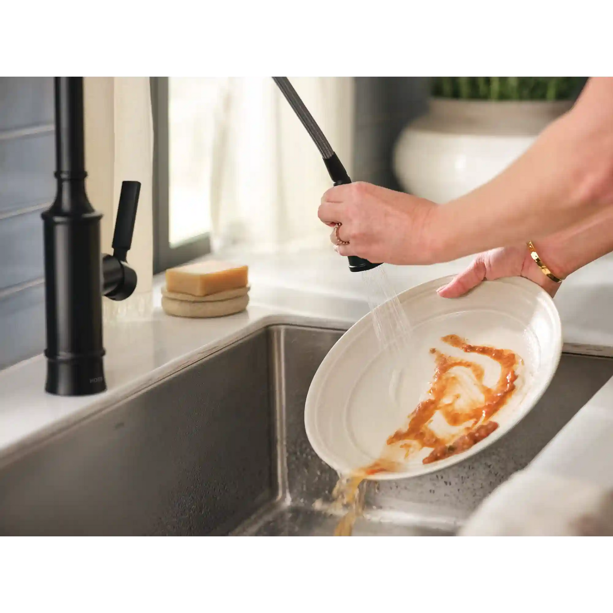 Gilden One-Handle High Arc Pulldown Kitchen Faucet
