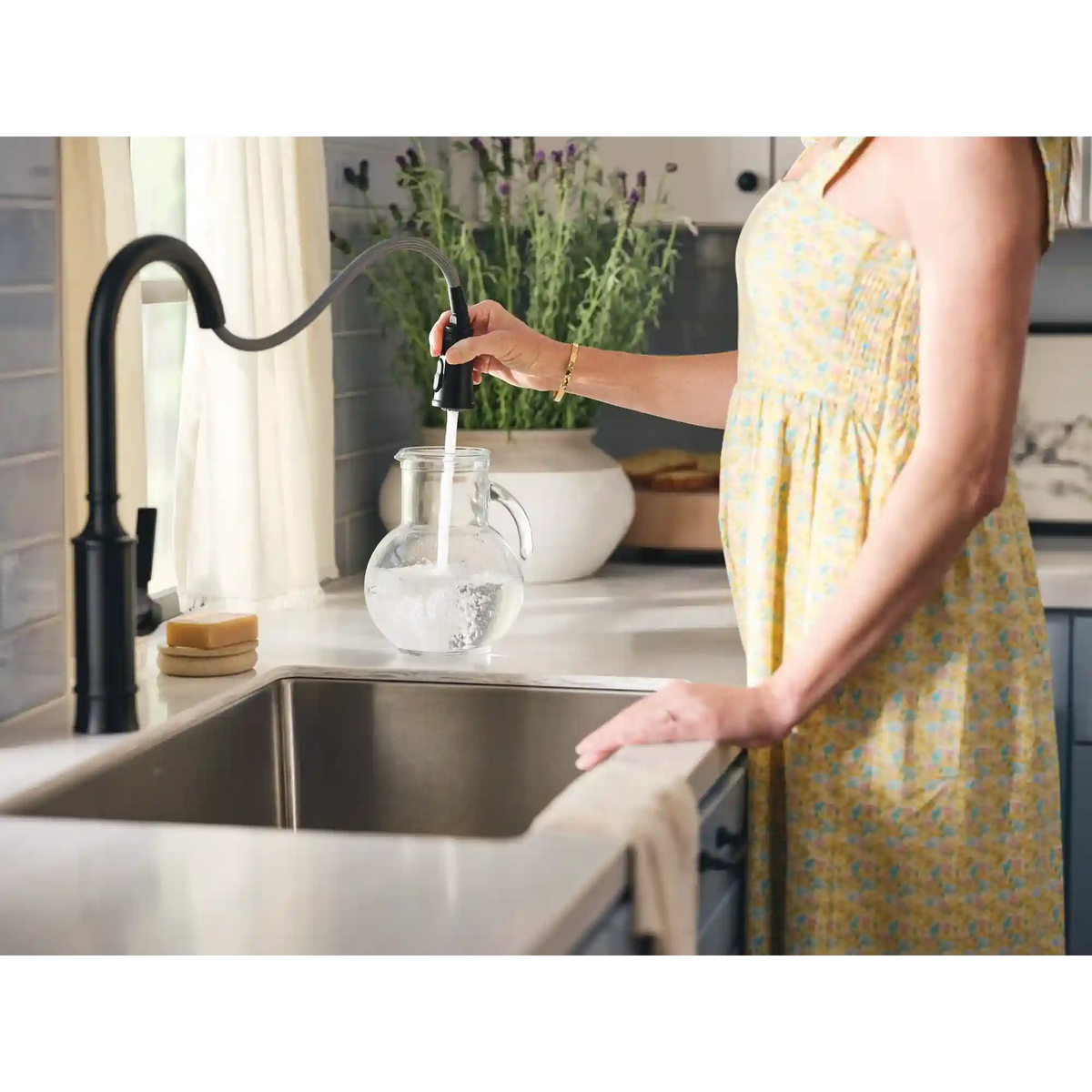 Gilden One-Handle High Arc Pulldown Kitchen Faucet