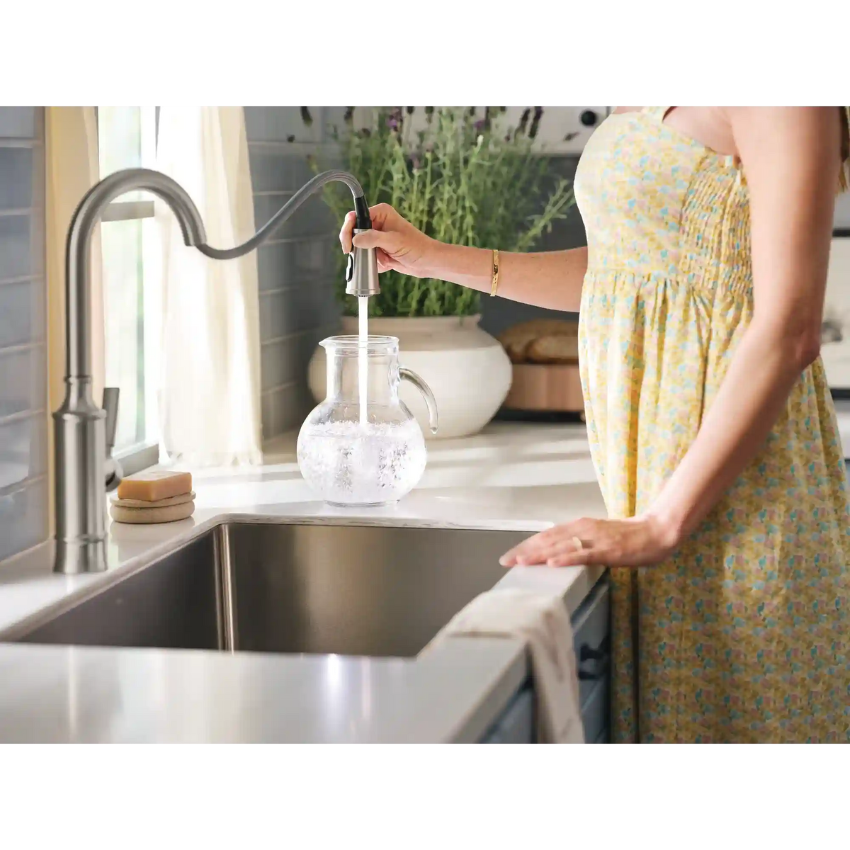 Gilden One-Handle High Arc Pulldown Kitchen Faucet