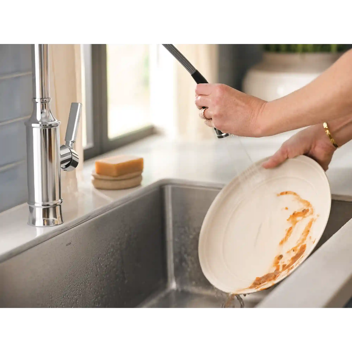 Gilden One-Handle High Arc Pulldown Kitchen Faucet