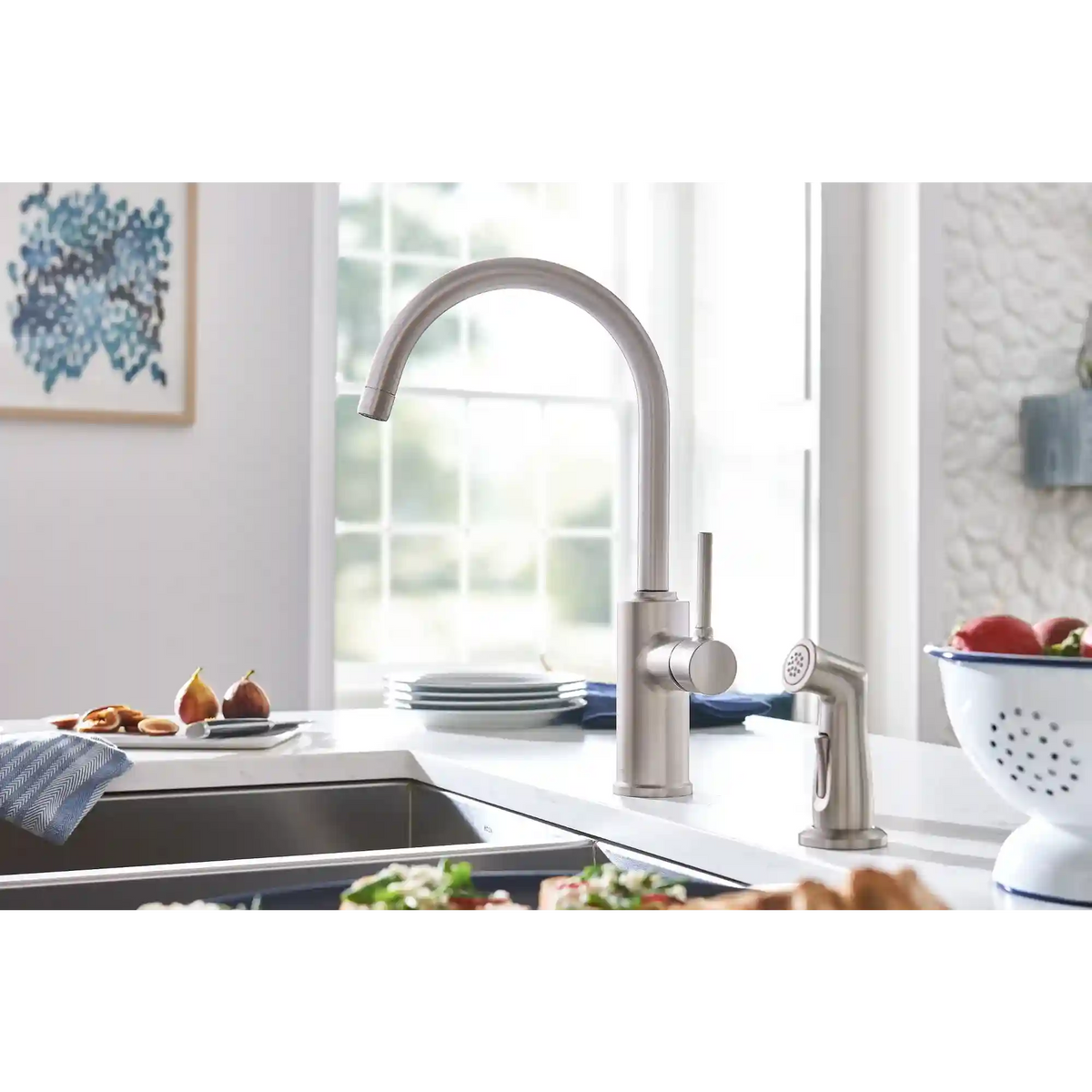Sombra One-Handle Kitchen Faucet