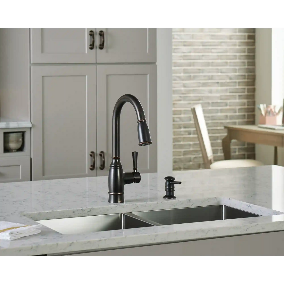 Noell One-Handle Pulldown Kitchen Faucet