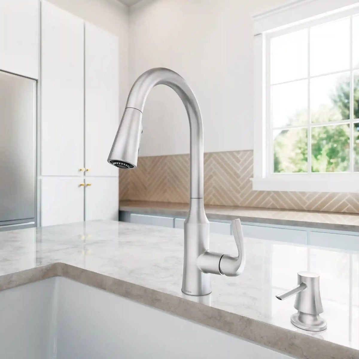 Cadia One-Handle High Arc Pulldown Kitchen Faucet