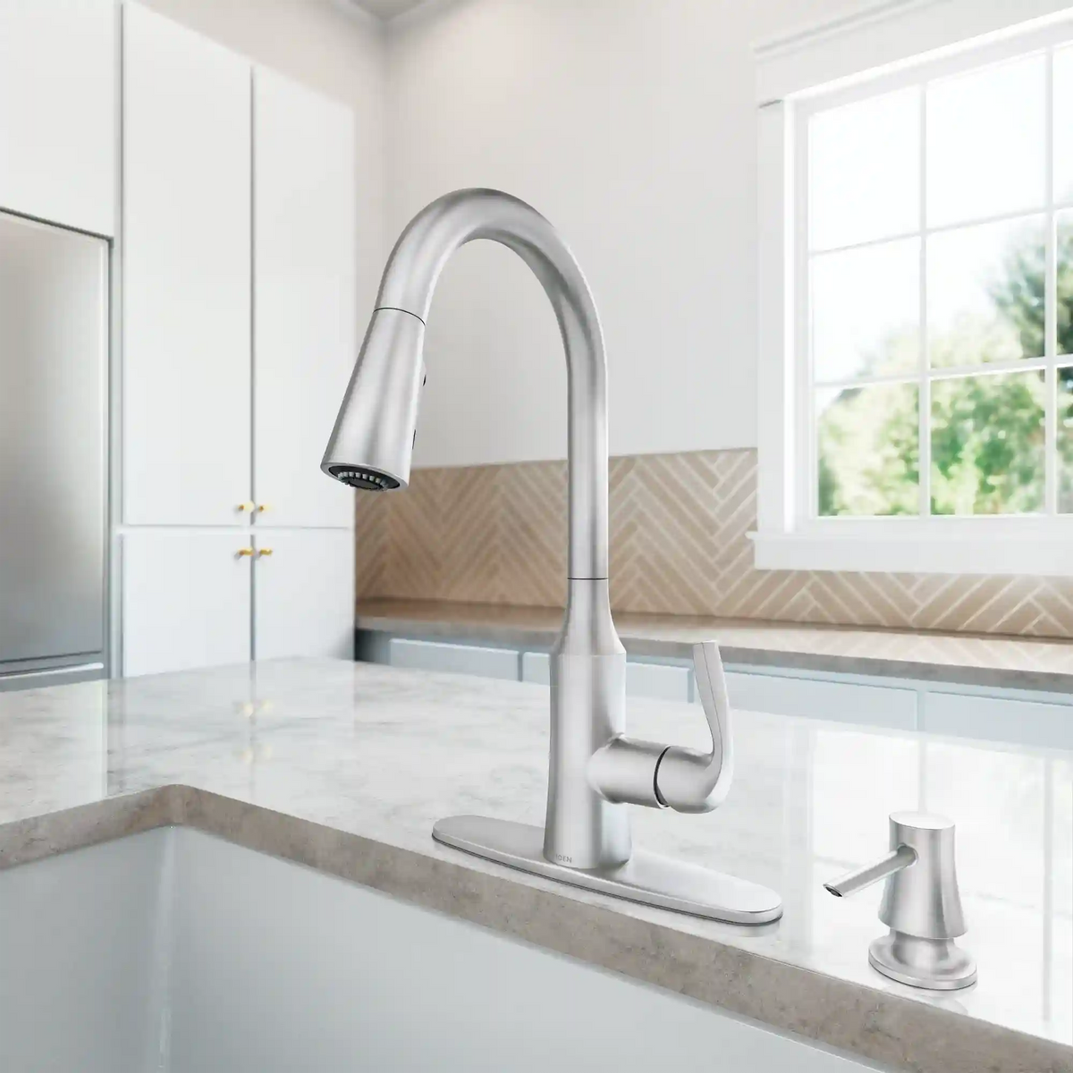 Cadia One-Handle High Arc Pulldown Kitchen Faucet