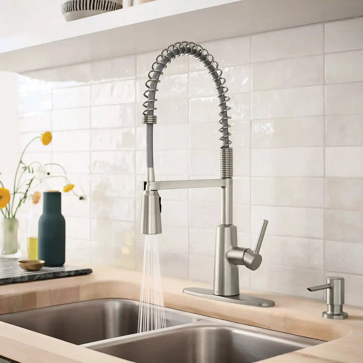 Nori Pre-Rinse Spring Kitchen Faucet